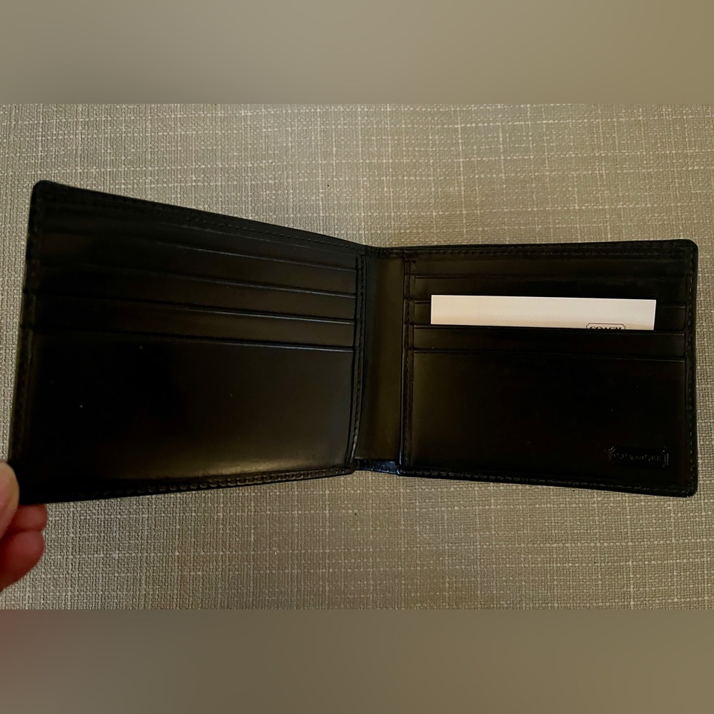 Coach Men’s Black Bifold Wallet NWOT